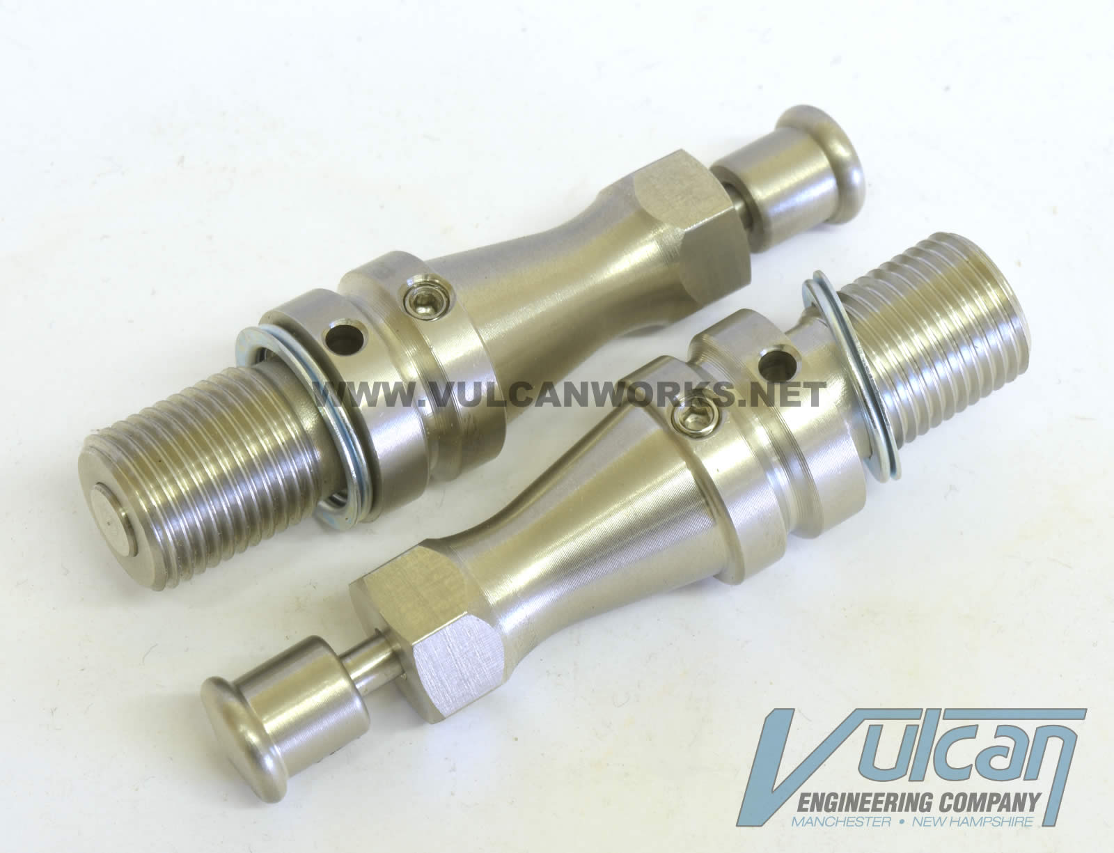 42-1195 純正タイプV2.ポイントカバー　1986-1999年EVOモデル 42-1195 純正タイプV2.ポイントカバー 1986-99EVOモデル